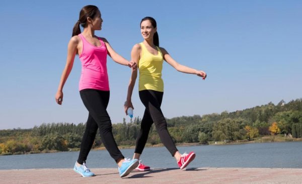 Caminar: actividad al aire libre